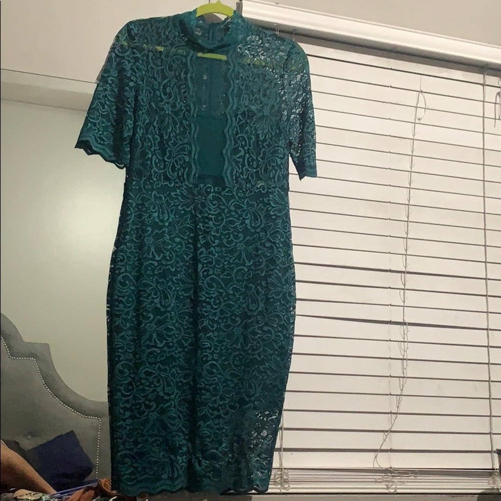 Half sleeve dress